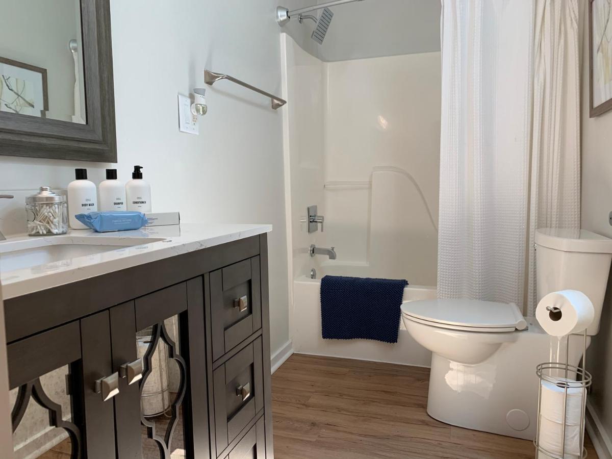 Normalbnb - 2 Blocks From Restaurants, Bars, Hospital Athens Zewnętrze zdjęcie