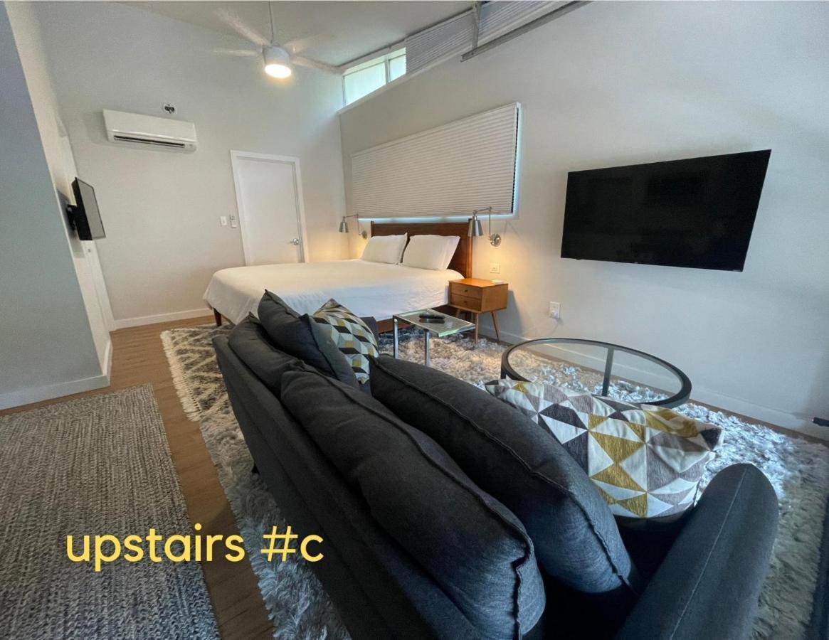Normalbnb - 2 Blocks From Restaurants, Bars, Hospital Athens Zewnętrze zdjęcie