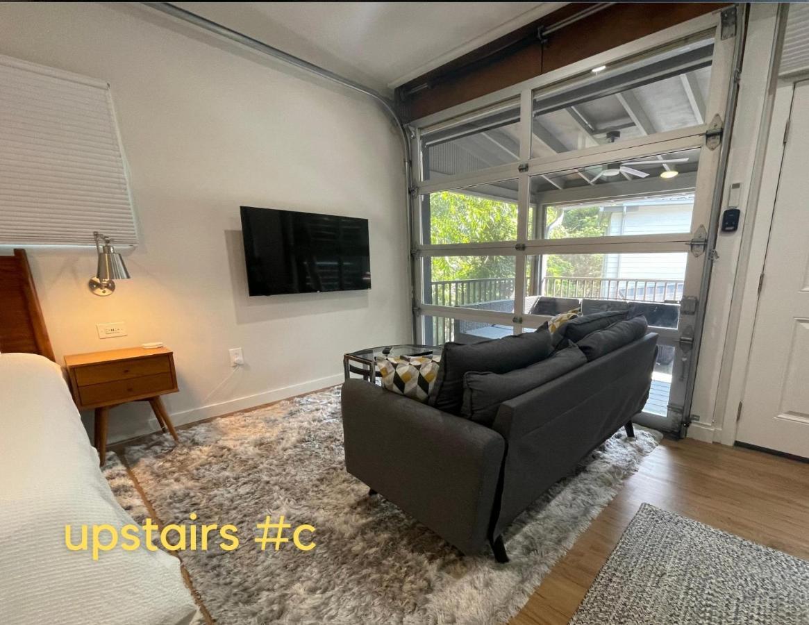 Normalbnb - 2 Blocks From Restaurants, Bars, Hospital Athens Zewnętrze zdjęcie